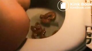 Amateur Babe Pooping #41