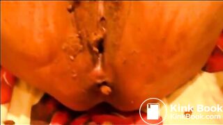 pee and shit smearing on hur hot body