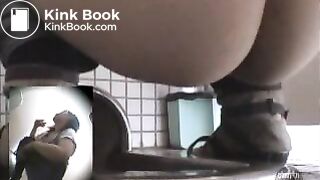 Jap Girls Pooping