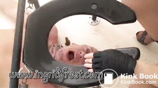 Slave gets crapped in the mouth