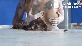Russian Betty Smears And Licks Her Shit 1