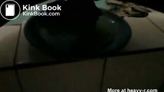 Black girl takes a dump on a platemp4