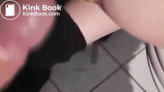 Schön die Scheisse aus den Arsch gefickt