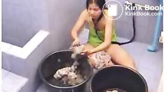 nasty slut pee and shit 2