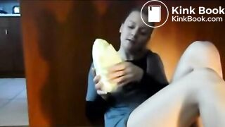 Perfect Teen Shitting