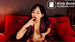 Asian Camwhore eats her own shitty vomit - No limits