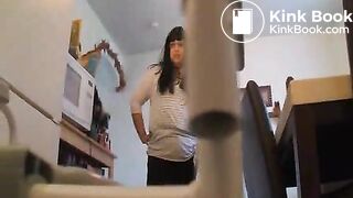 Curvy Black Mistress Shitting In Her Slaves Mouth