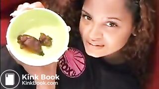 Cutie_Girls_Pooping_-_Enaya_-_EroProfilemp4