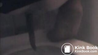 Amateur girl shitting in the public toilet - Scat Video Collection