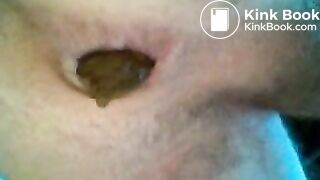 Me Pooping