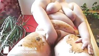 Fat Bitch Masturbating In Scatmp4