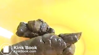 C Girls Pooping8(2of2)