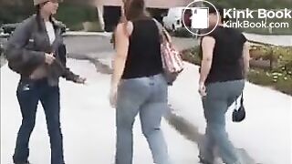 AmazingGirlsPooping (8)