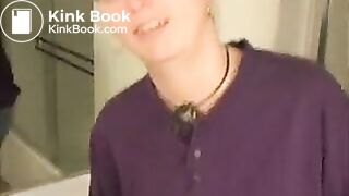 AmazingGirlsPooping (8)