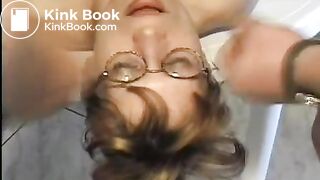 Donna 01 - Shit eater girls only