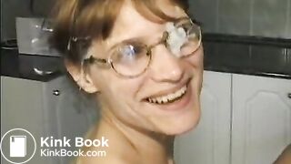 Donna 01 - Shit eater girls only