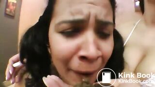 Latina girl eat scat and piss (Real SWALLOW)