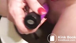 Scat in pussy play