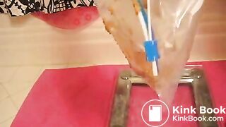 Petesue and her poop contest