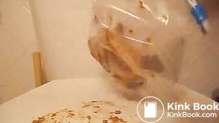 Petesue and her poop contest