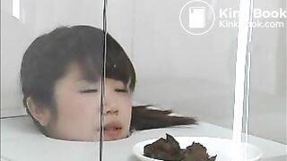 Jap Girl Pooping and Dildoing 2