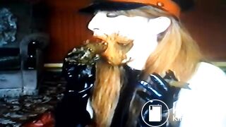 German Mistress is Into Scatwmv