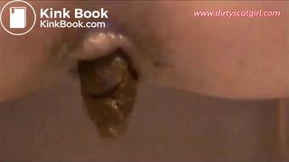 scat girl  in action