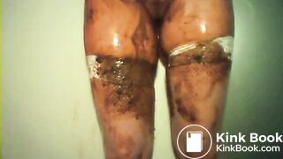 Beautiful webcam scat play girl4