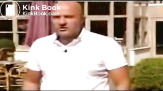 Reporter poops on herself live on TV - YouTube