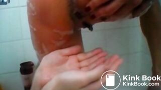 Lesbian Playing With Shit In Bath Tub