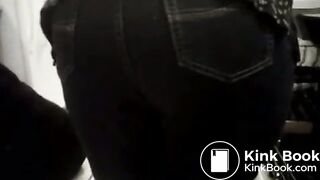 Wife farting in kitchen