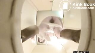 Japanese Girl Pooping