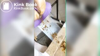 She loves to shit