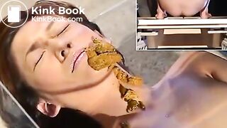 美女の顔にウンコを連続ぶっかけ - Scat