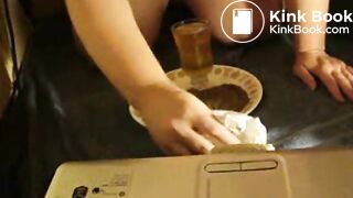 BBW MATURE EATING SHIT ON CAM