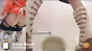 はみだしうんこ　デパート編 - Japan Scat