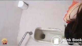 はみだしうんこ　デパート編 - Japan Scat