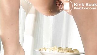 Perverse Girl Pissing Shitting Kaviar Sex Video