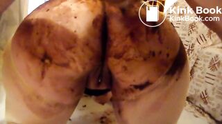 Mr Fog & Elle And Friend - 03