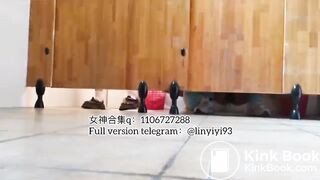 The girl excreted profusely in the toilet 90