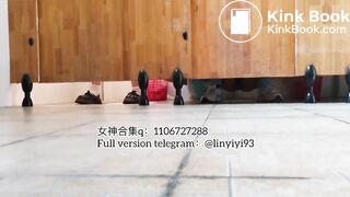 The girl excreted profusely in the toilet 90