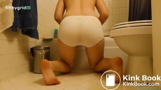 Secretlover3 pantypoop and eating fun