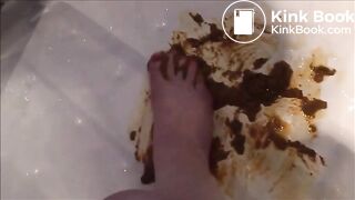 Girl shit and piss in the shower and put her feet on it