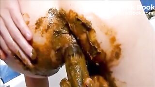 Girl shitting masturbating fisting and squirting orgasm