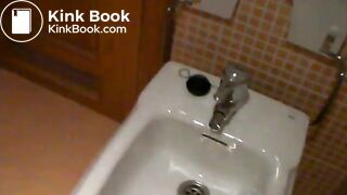 Messy poo in the bidet