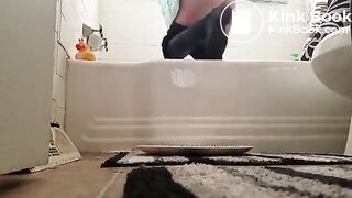 Pooping hard lumps on a serving plate