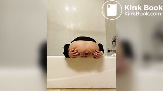 Very constipated lady