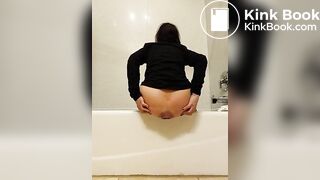 Very constipated lady