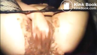 Girl shit diarrhea smear on pussy and masturbate