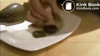 Girl masturbating asshole with dildo while shitting then eating poop